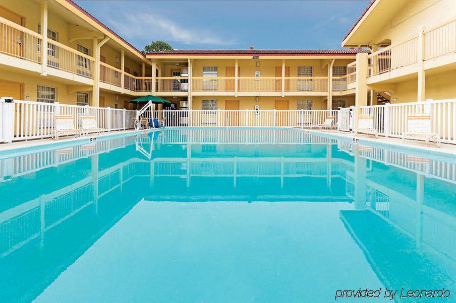 Days Inn By Wyndham Jacksonville Baymeadows Екстериор снимка