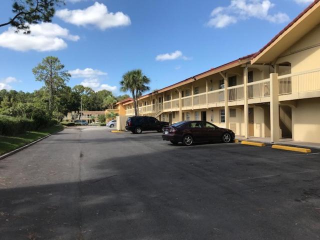 Days Inn By Wyndham Jacksonville Baymeadows Екстериор снимка