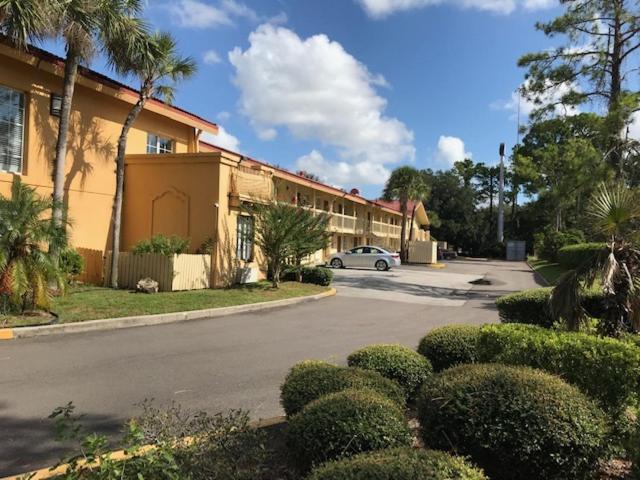 Days Inn By Wyndham Jacksonville Baymeadows Екстериор снимка